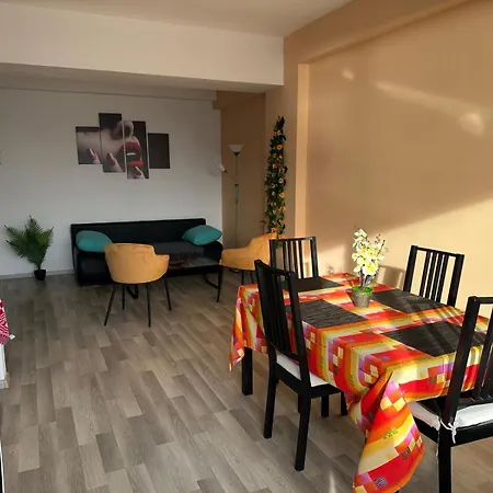 Apartment Hillien By The Sea *